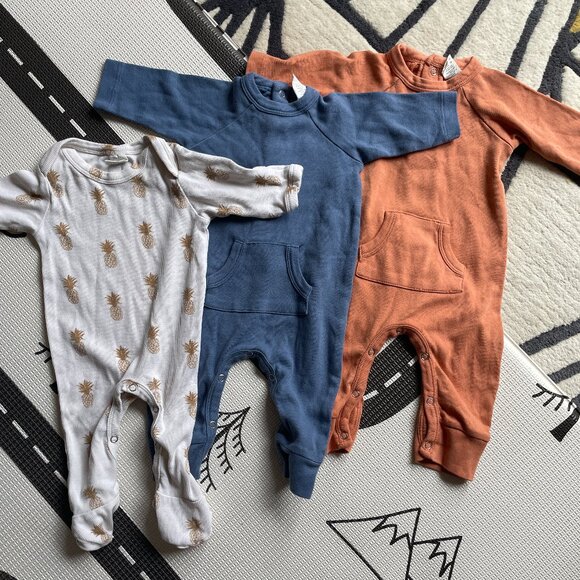 Lot of Kate Quinn 0-3 month clothing - Picture 3 of 6